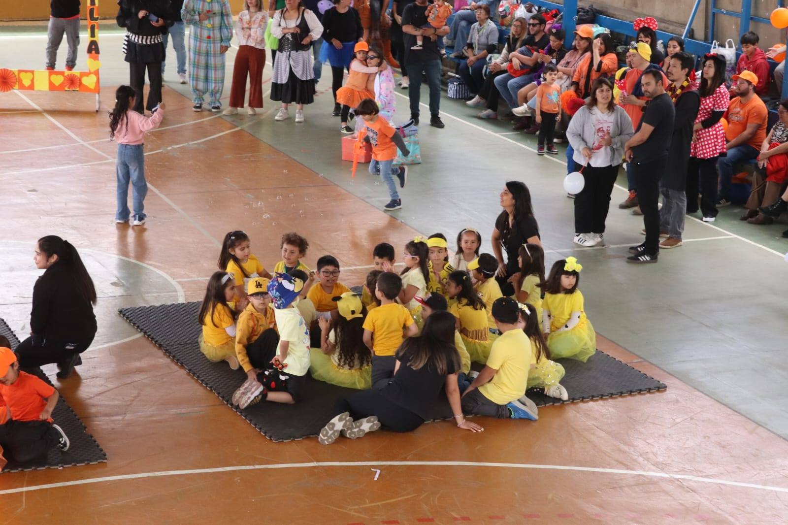 Celebración del Día de la Familia en Educación Parvularia 2025 - 589893829_1324718199451169_8241785124160024205_n.jpg